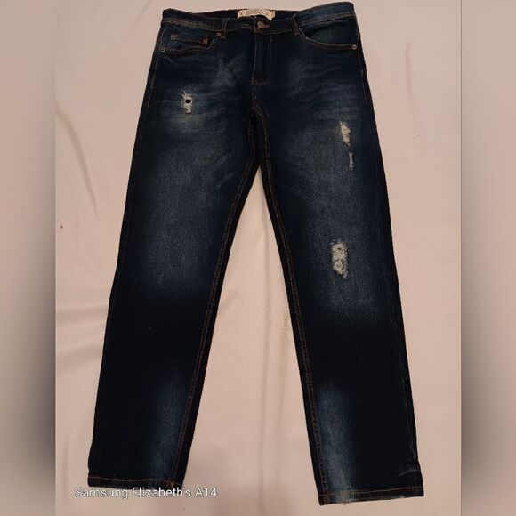 Akademiks Jeanius 34/30 Straight Distressed Jeans Great Pre-Owned Condition - Picture 2 of 5